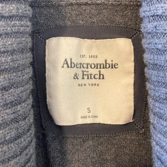 Abercrombie & Fitch Cardigan - Y2k - Picture 5 of 8